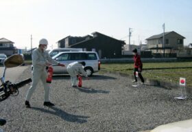 防災訓練　消火訓練